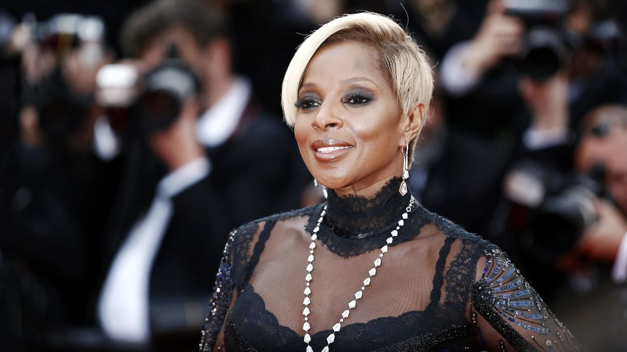 Suno pulls Mary J. Blige artificial intelligence advertisement after discovering unauthorized representation.