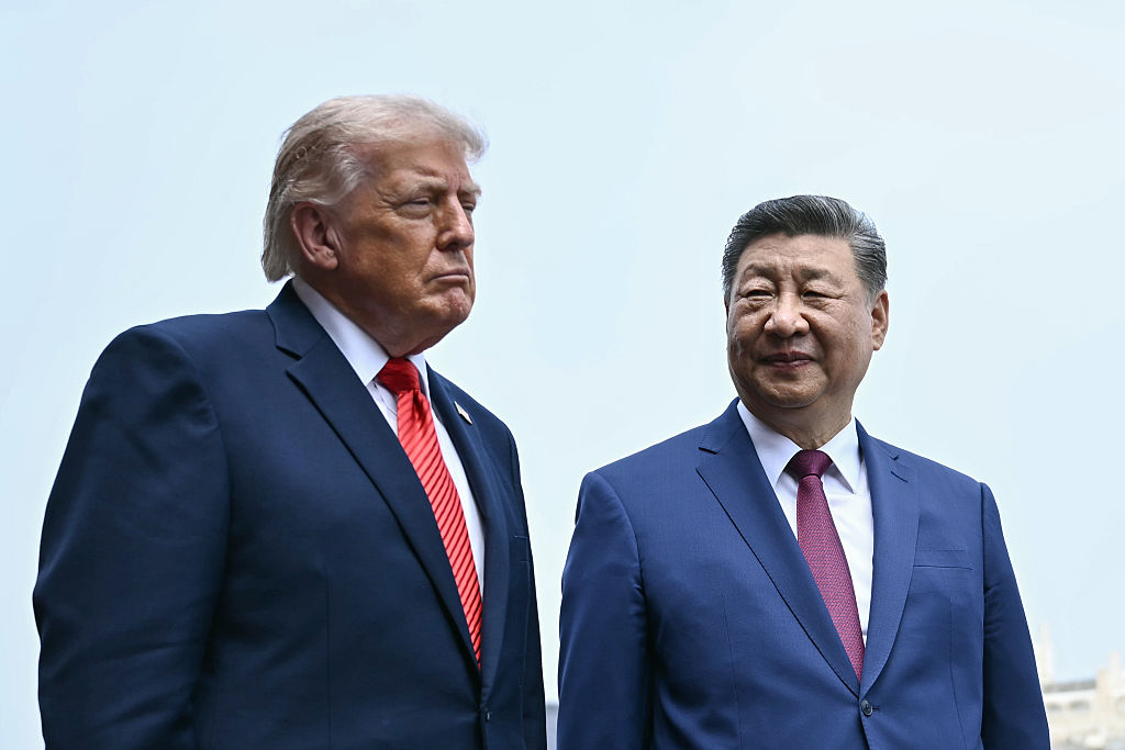Chinese President Xi Jinping arrives in Washington for high-stakes trade and security talks with President Trump.