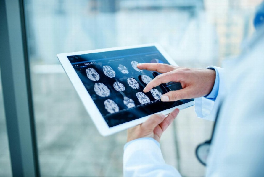 Healthcare Organizations Expand AI Adoption While Facing Growing Oversight And Risks