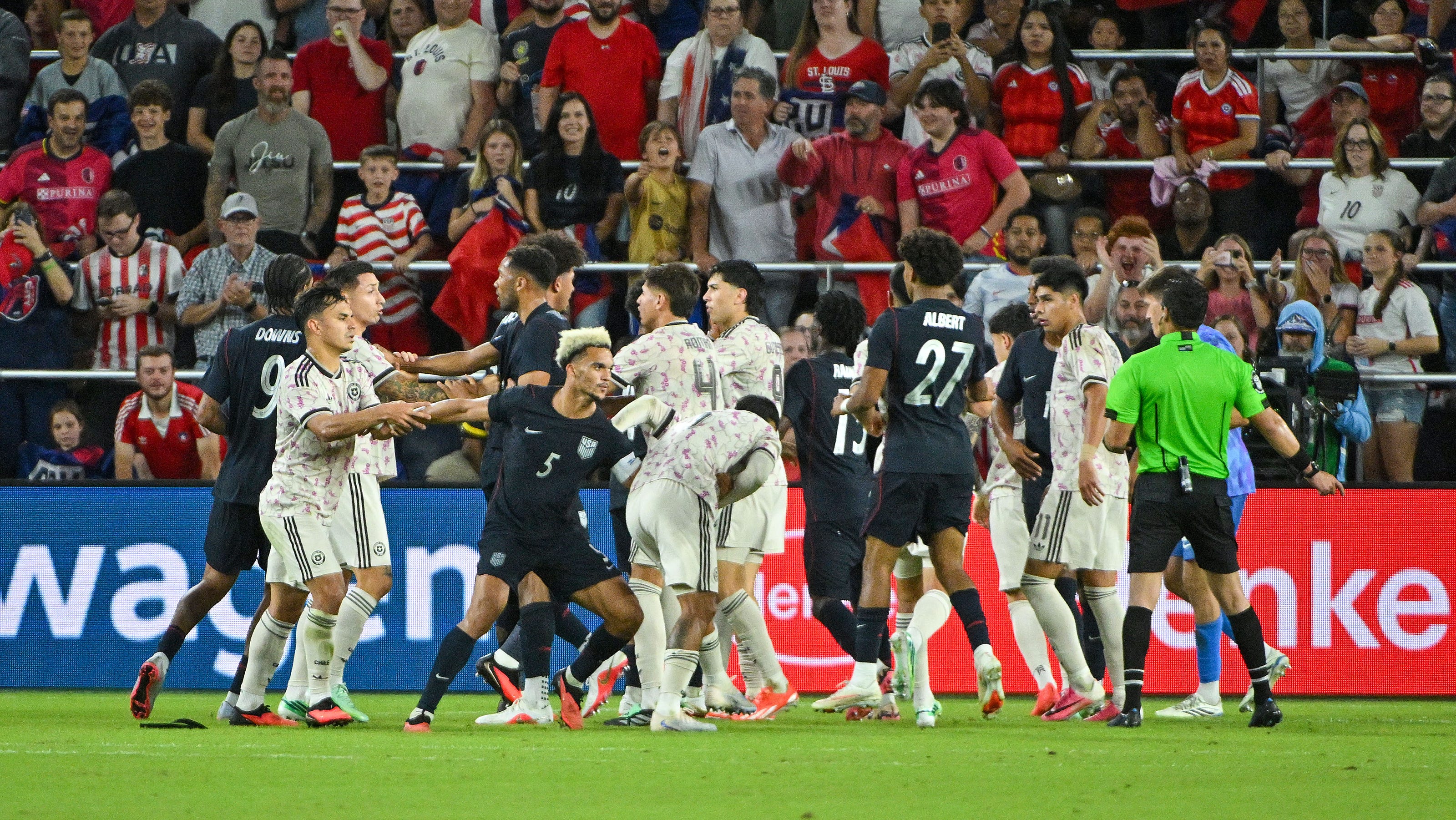 USMNT Secures Late Victory Over Chile Amid Closing Minutes Bench-Clearing Brawl
