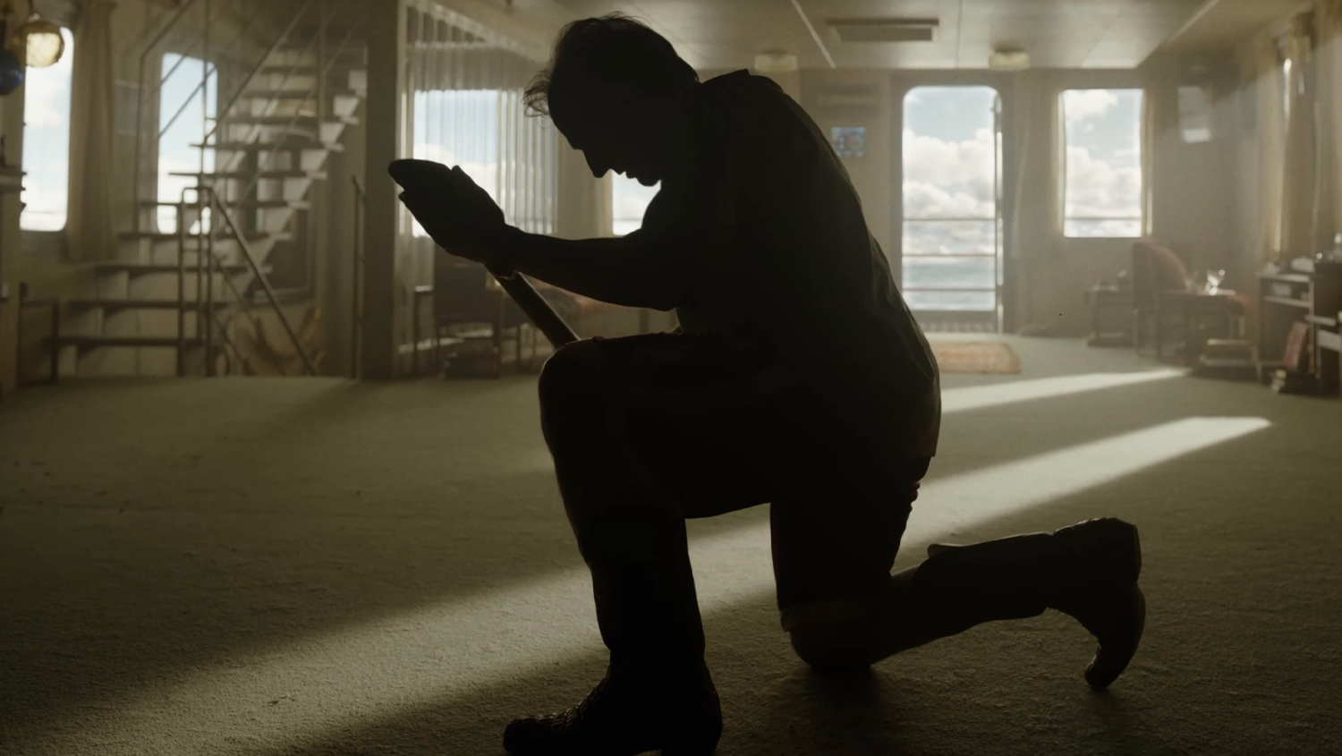 Tom Cruise stars as an oil tycoon in the final trailer for Alejandro G. Iñárritu's Digger.