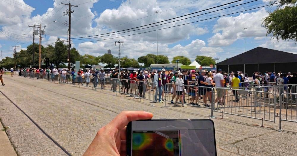 Samsung and Verizon complete a successful crowd-sensing trial using 5G infrastructure.