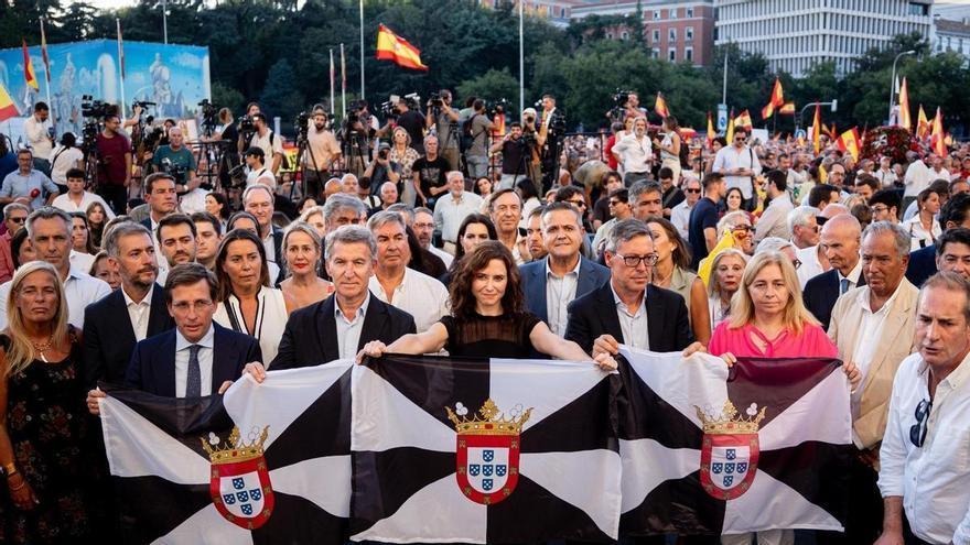 Feijóo, Ayuso y Abascal se unen en Madrid para apoyar a Ceuta