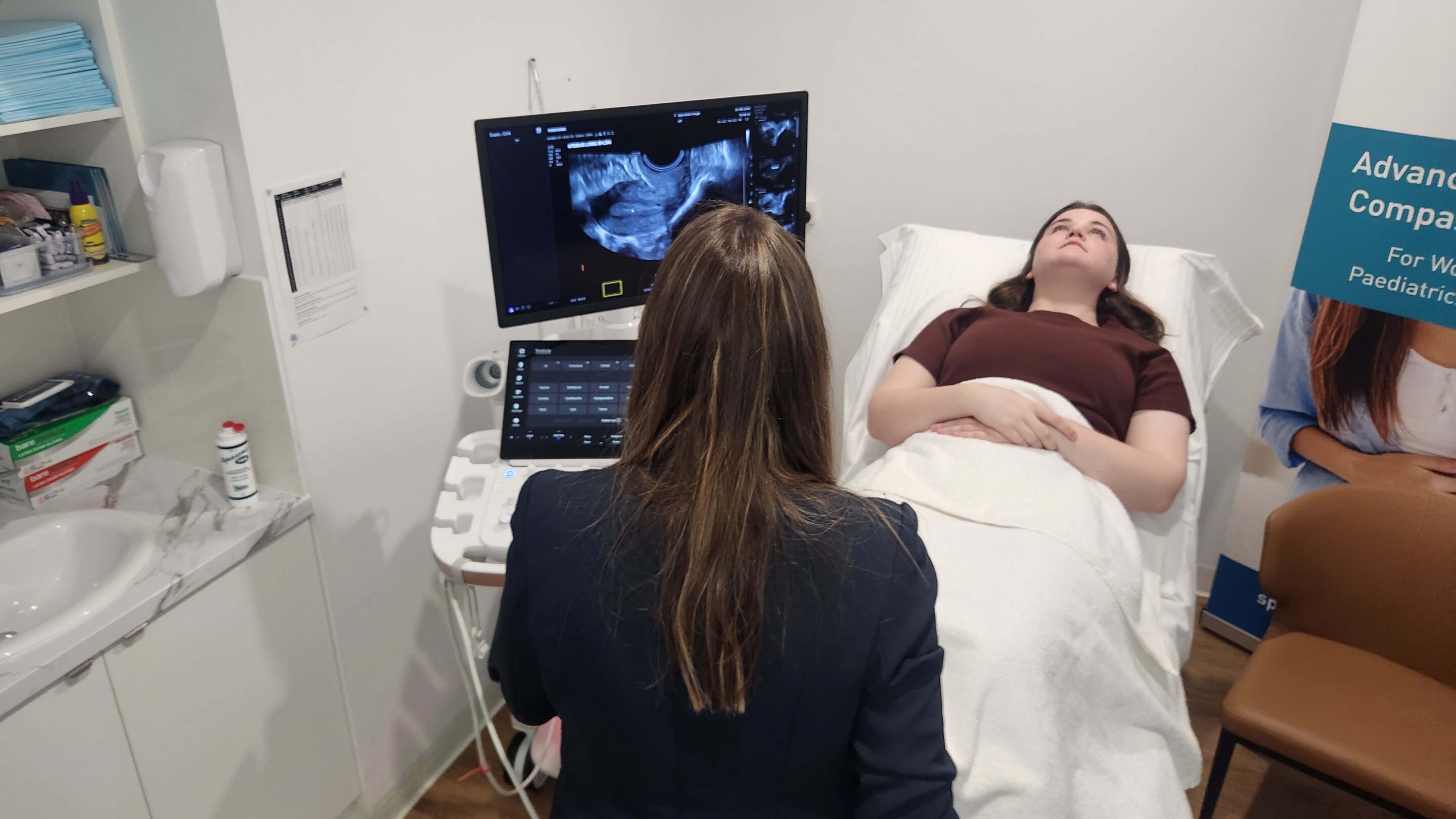 New AI Technology and Advanced Surgical Methods Aim to Improve Endometriosis Treatment