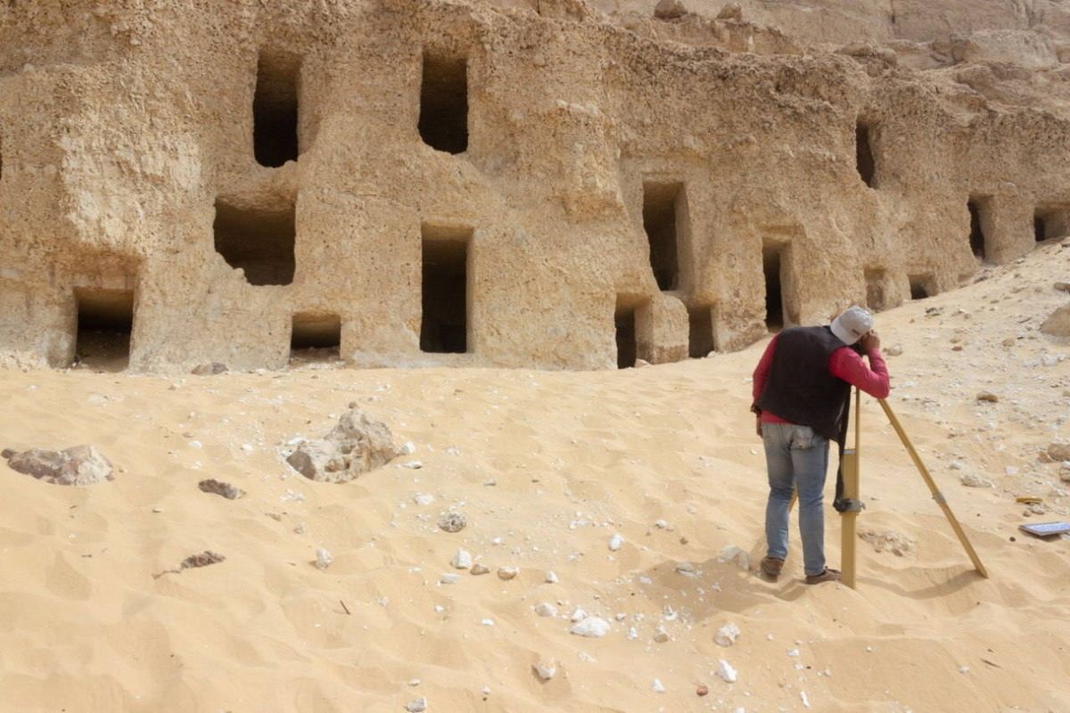 Egypt Unearths Rare Tombs, Roman Camp Remains