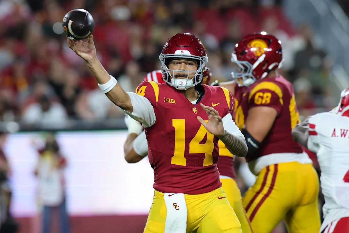USC and Oregon prepare for a high-stakes Big Ten clash on September 26.