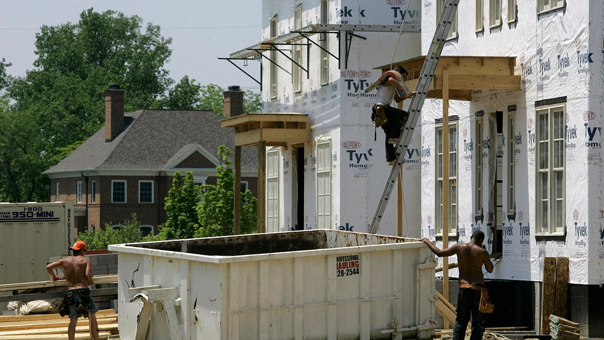 Fed Rate Hike Pressures Global Real Estate Finance
