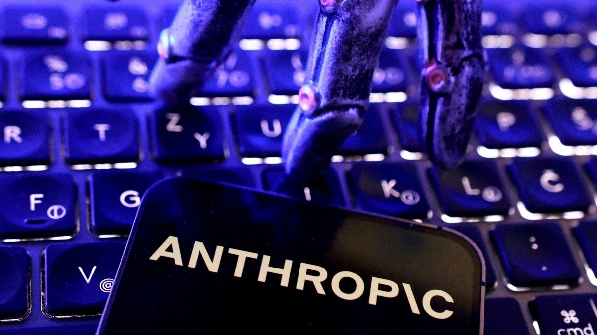 Anthropic establishes a wet lab and launches verification program for life sciences research.