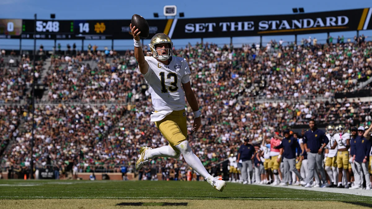 No. 3 Notre Dame defeats Purdue 49-10 for fourteenth consecutive double-digit victory