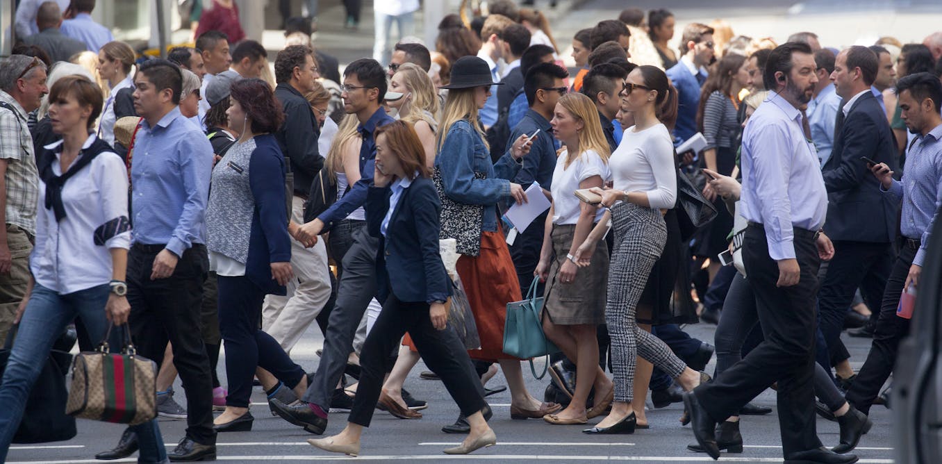 Australia economy grows 0.4 percent in second quarter, beating forecasts and boosting resilience.