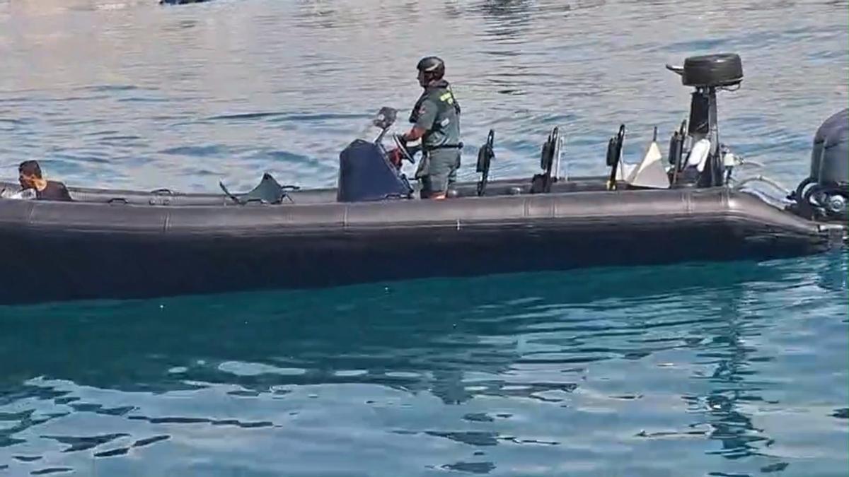 Tres guardias civiles heridos durante la intercepción de una lancha
