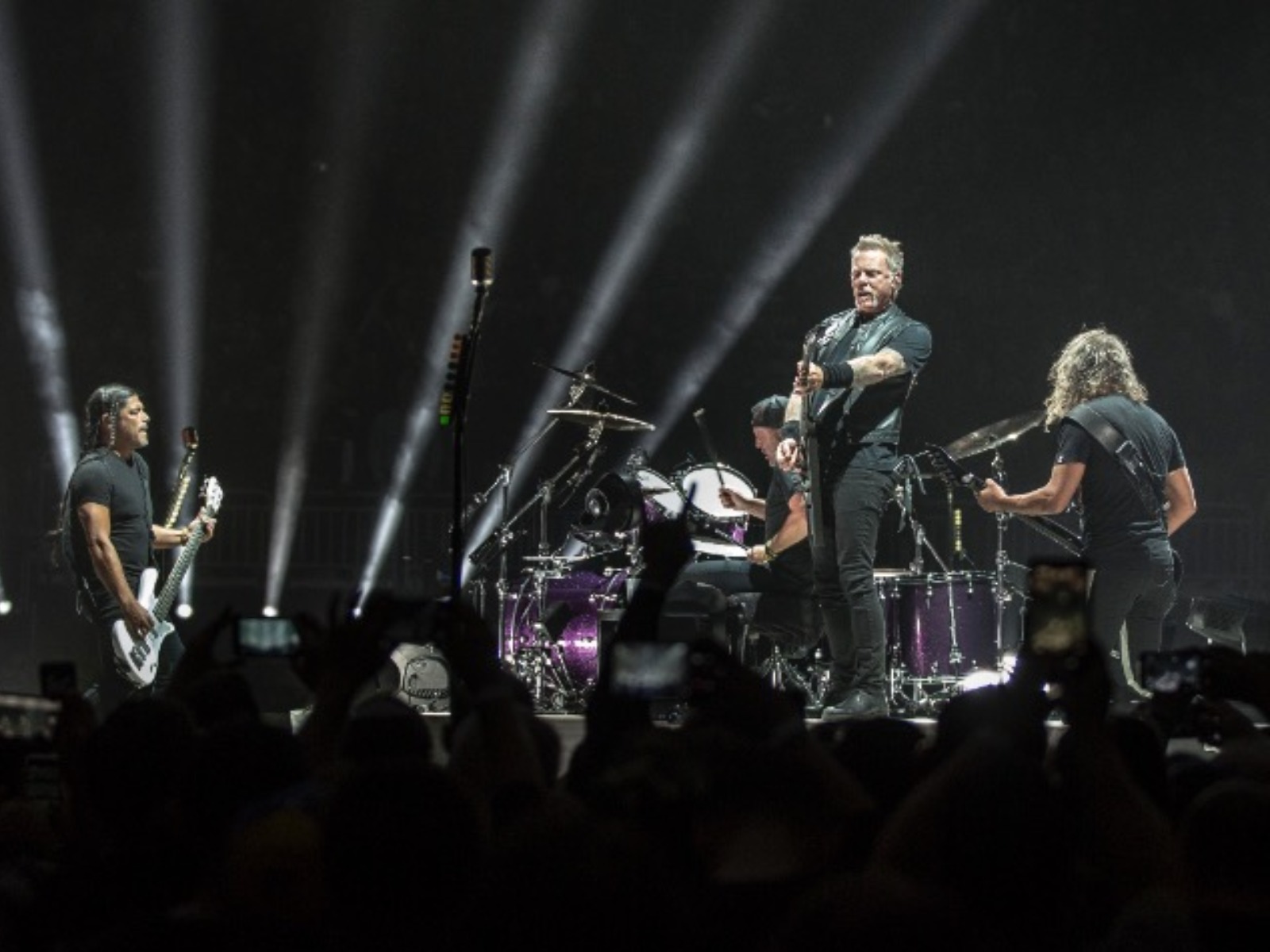 Metallica Announces 12-City North American Stadium Tour for 2027