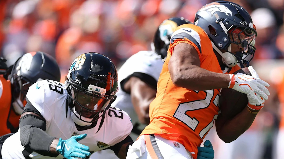 Broncos Beat Jaguars as Both Running Backs Hurt