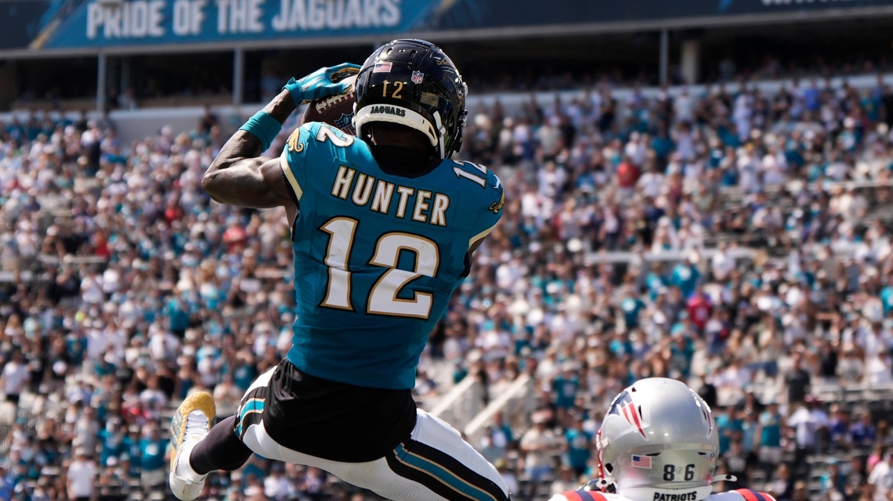 Travis Hunter records his first career NFL interception during Jacksonville's dominant victory over New England.