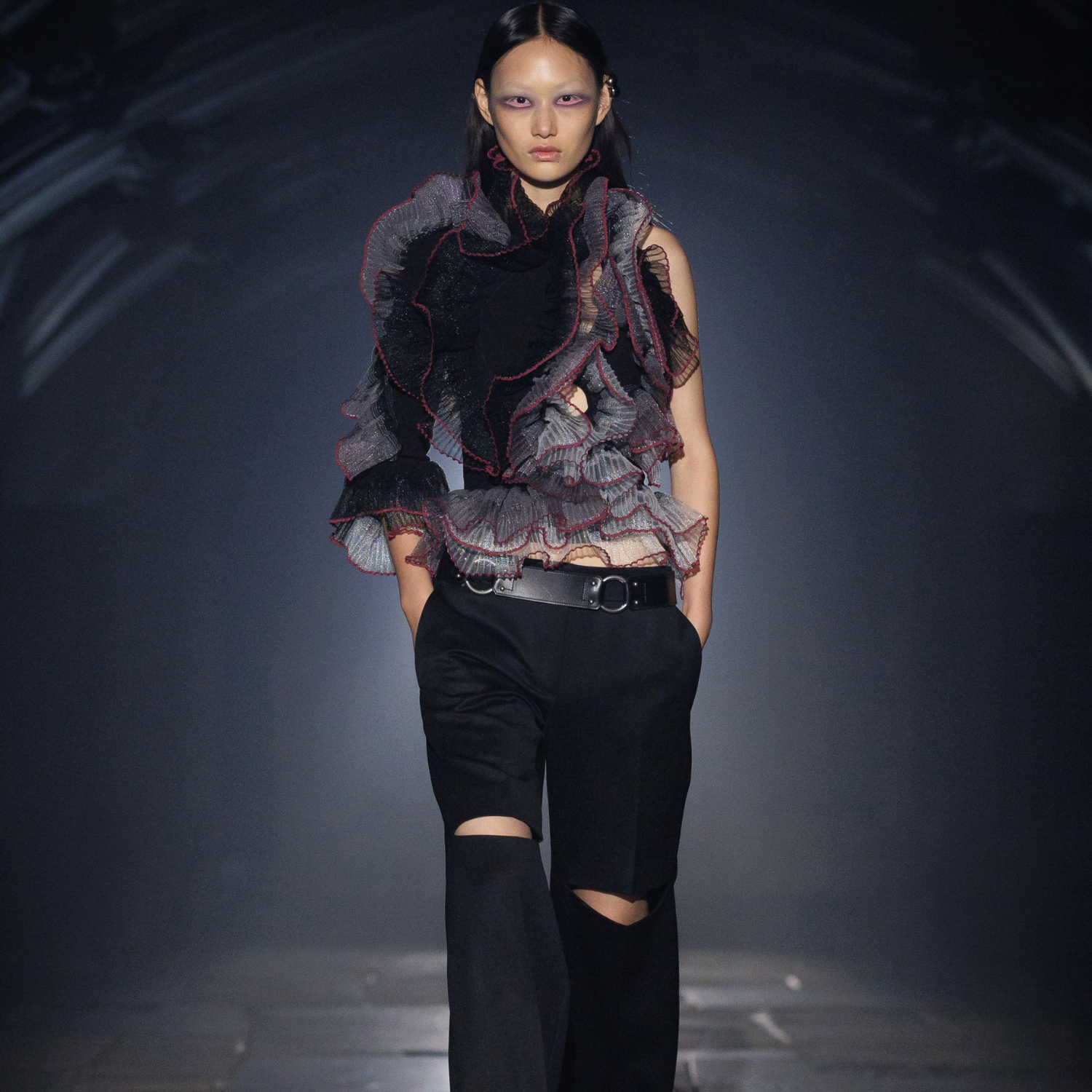London Fashion Week Spring/Summer Collections Emphasize Emotional Expression, Cultural Heritage, and Vulnerability