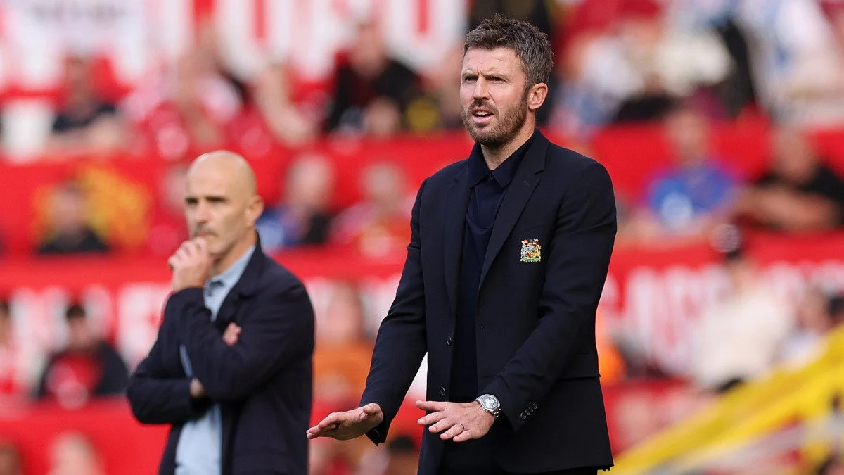 Carrick Under Pressure, Manchester United Seek Fulham Win