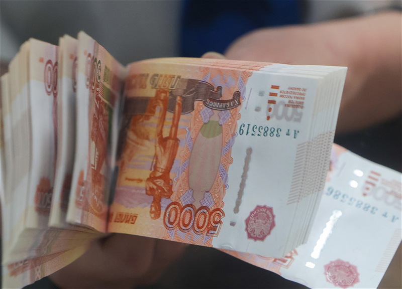 Russia Imposes Strict Cash Export Limits on Travelers and Businesses Heading to Azerbaijan