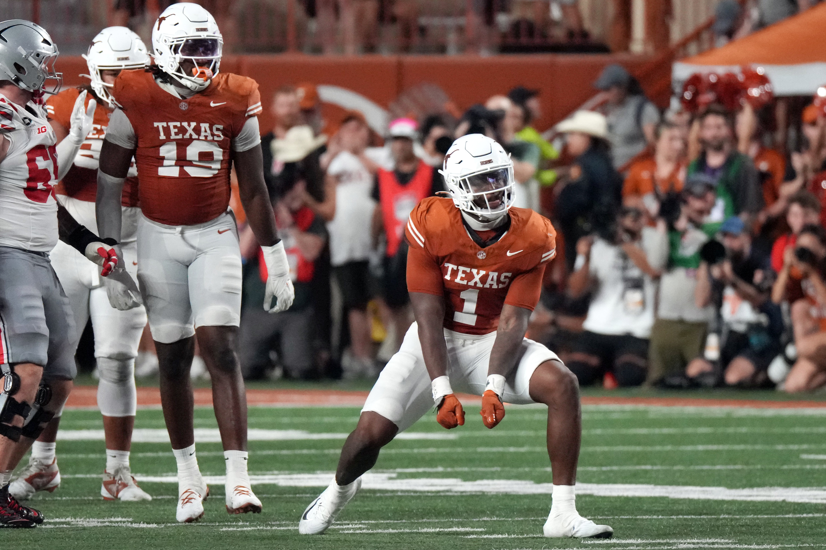 Texas Defensive End Colin Simmons Penalized For Unsportsmanlike Urination Celebration