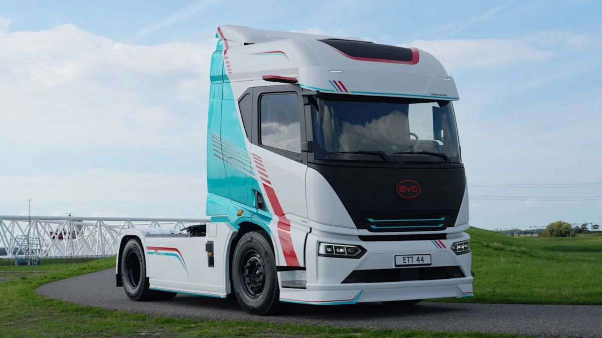 Electric Truck Expansion Tests Charging Networks