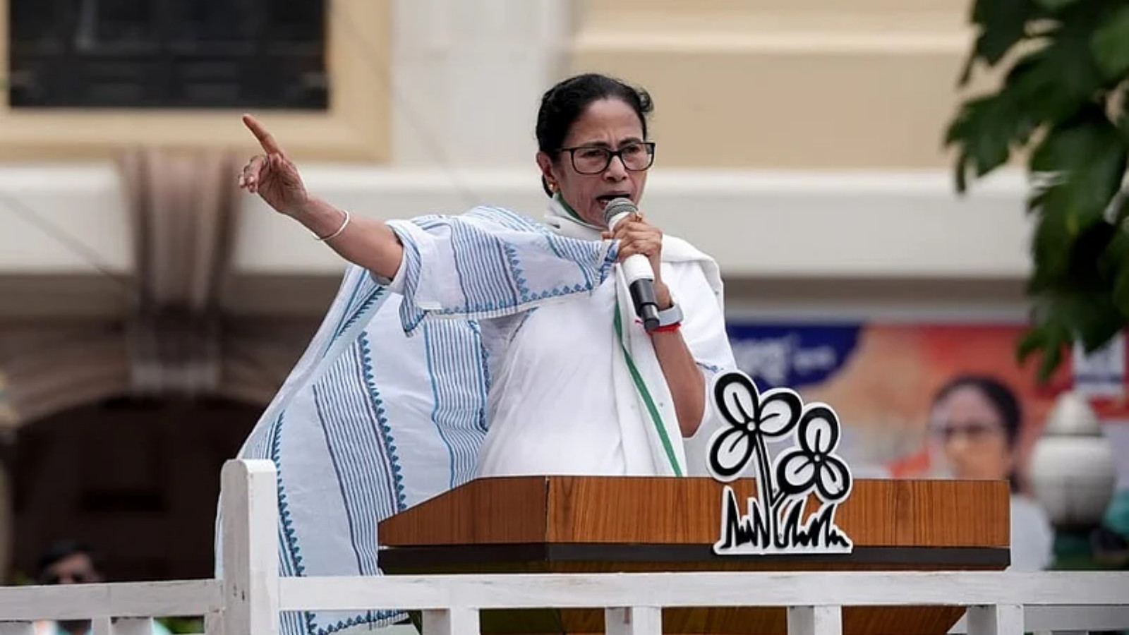Mamata Banerjee Withdraws From Bengal Bypolls And Backs Congress Candidate