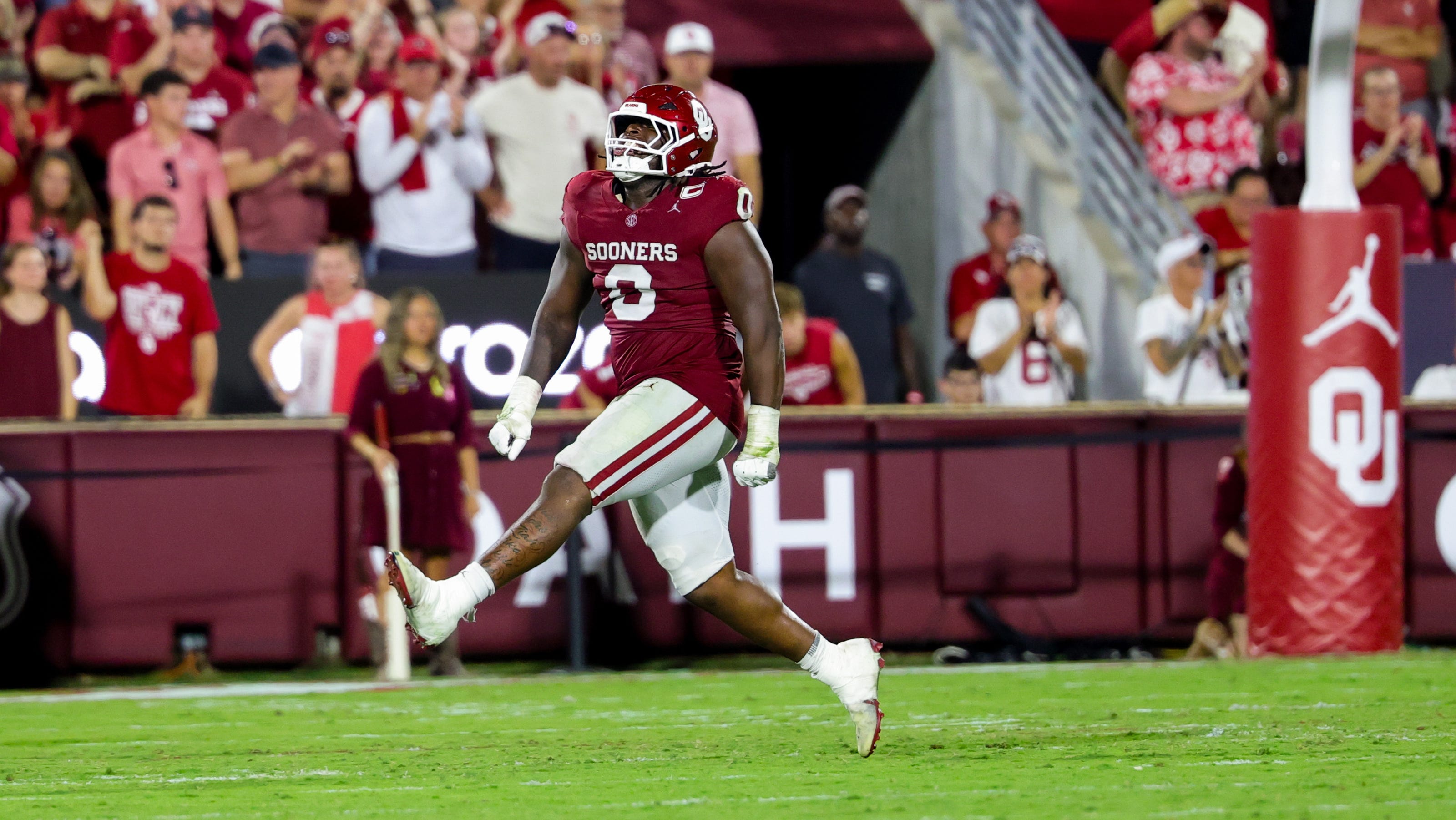 Oklahoma Star Defensive Tackle David Stone Suffers Knee Injury Before Georgia Game