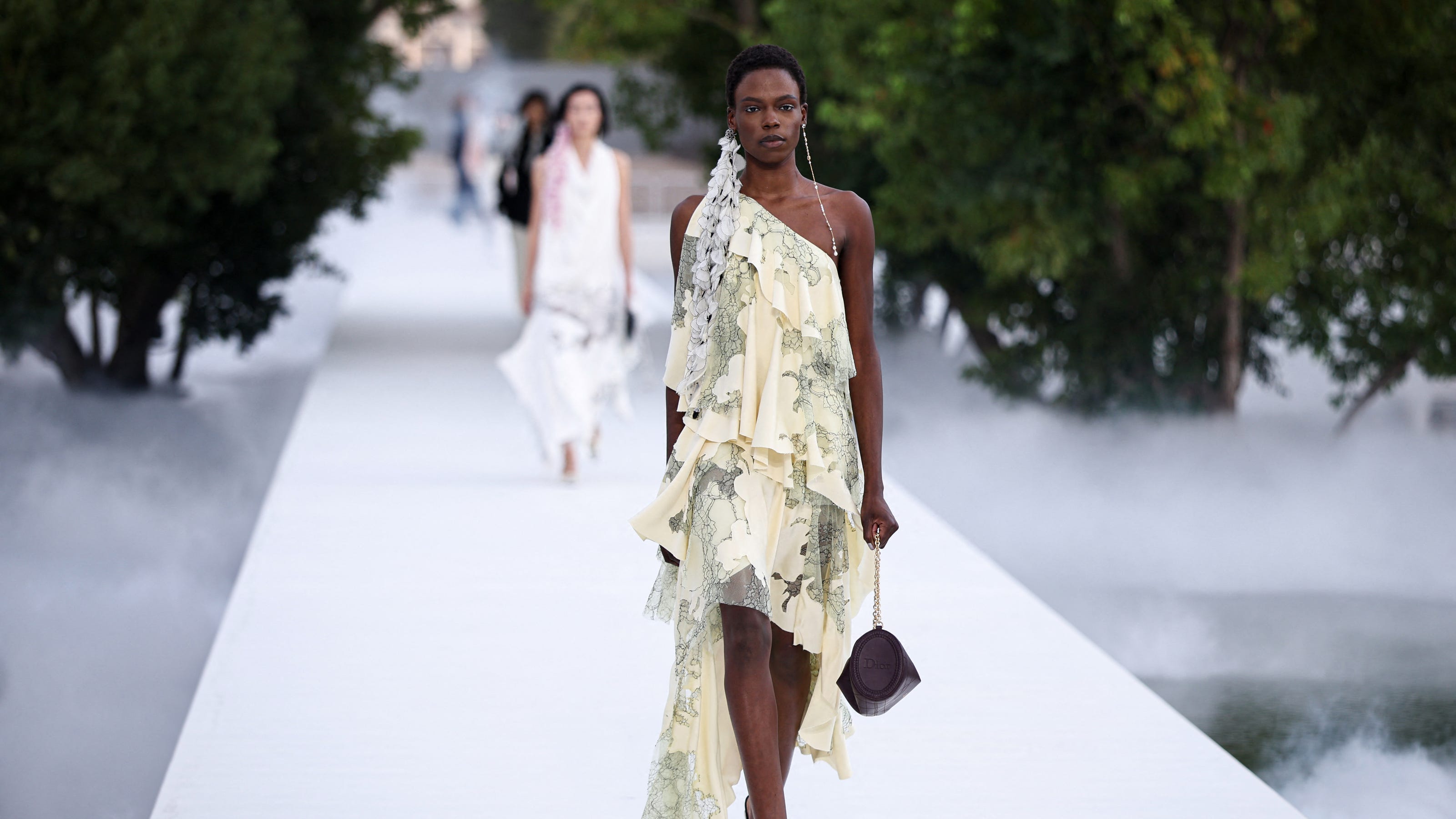 Jonathan Anderson Announces Dior Cruise 2028 Show in Shanghai