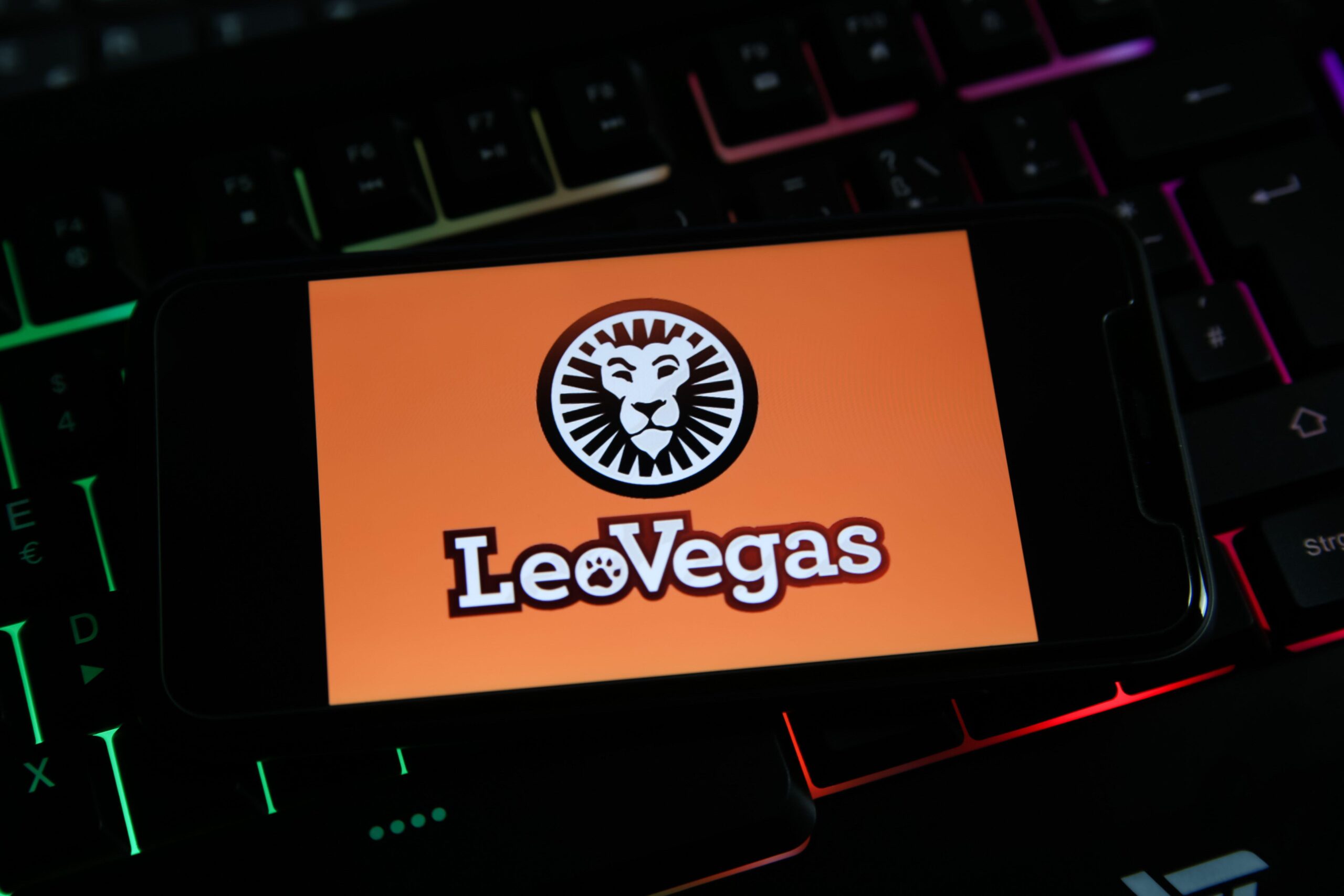 UK Sportsbooks Launch New Welcome Offers Ahead of Busy Football Weekend