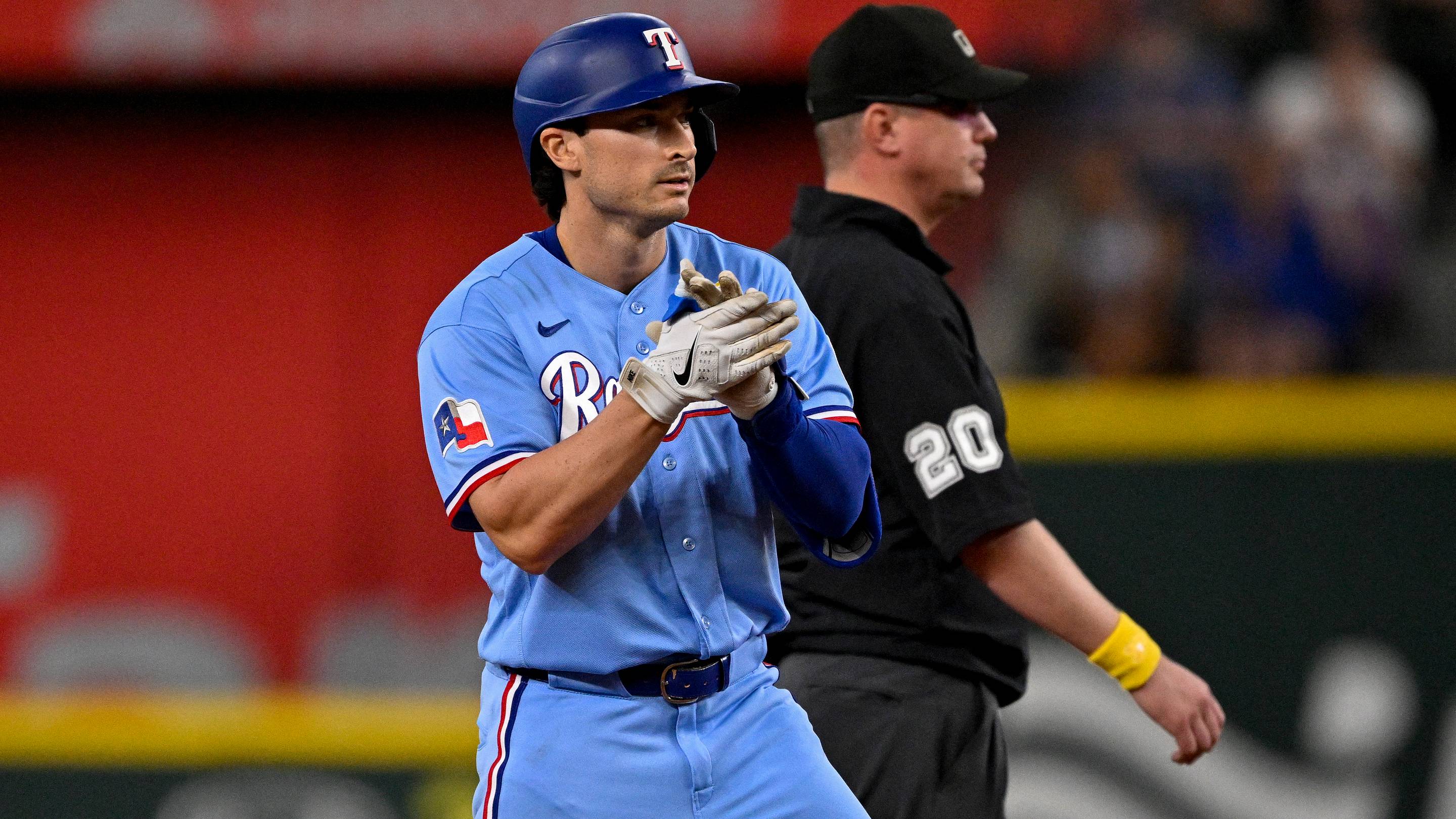 Rangers Rally From Four-Run Deficits to Defeat Rays 8-6 and Split Series
