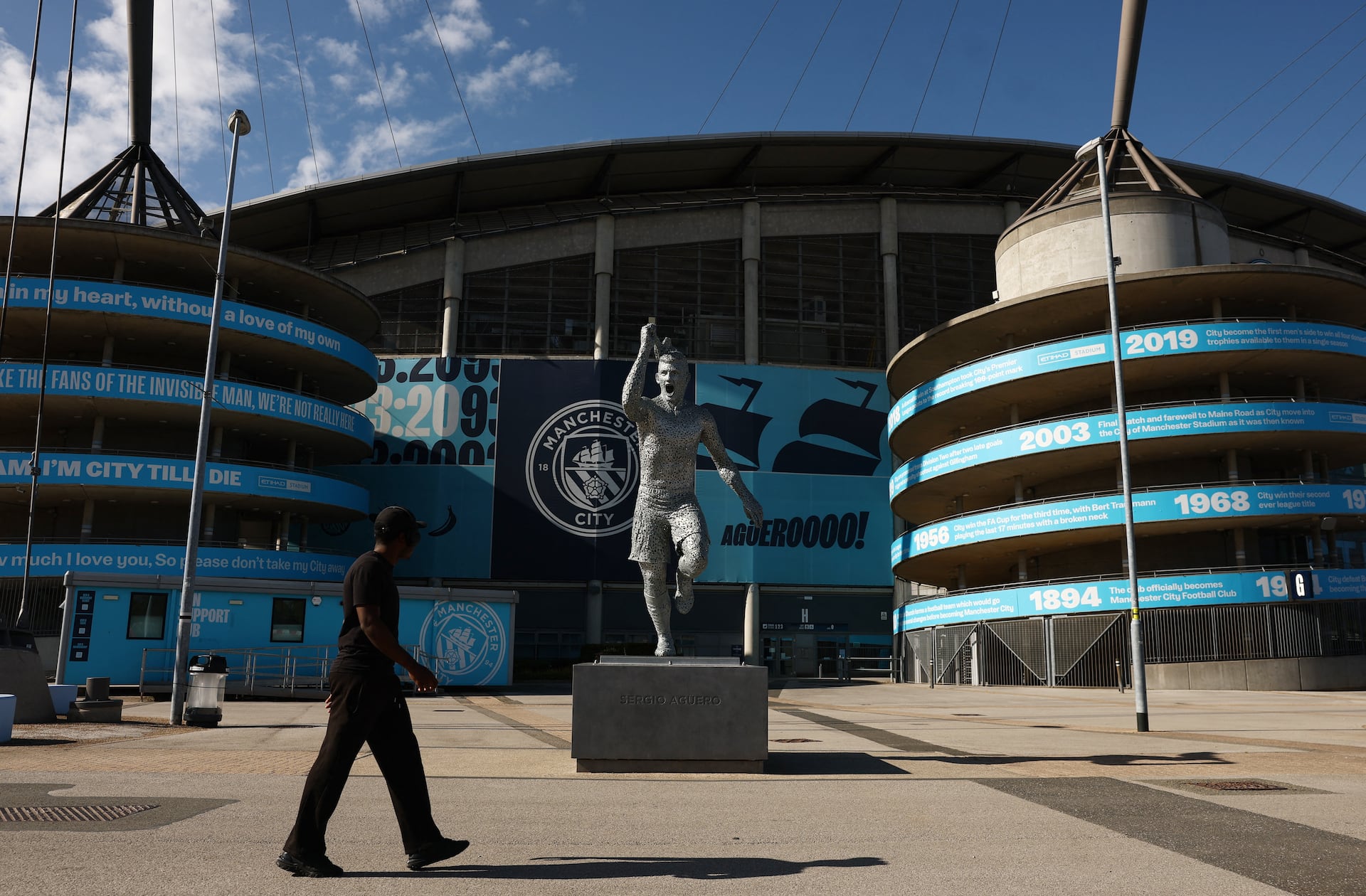 Liam Gallagher Claims Manchester City Faces Fine and Transfer Ban Over Charges