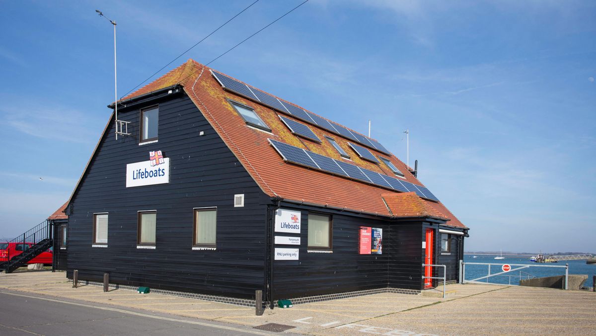 RNLI Suspends Portsmouth Lifeboat Services After Volunteer Abuse