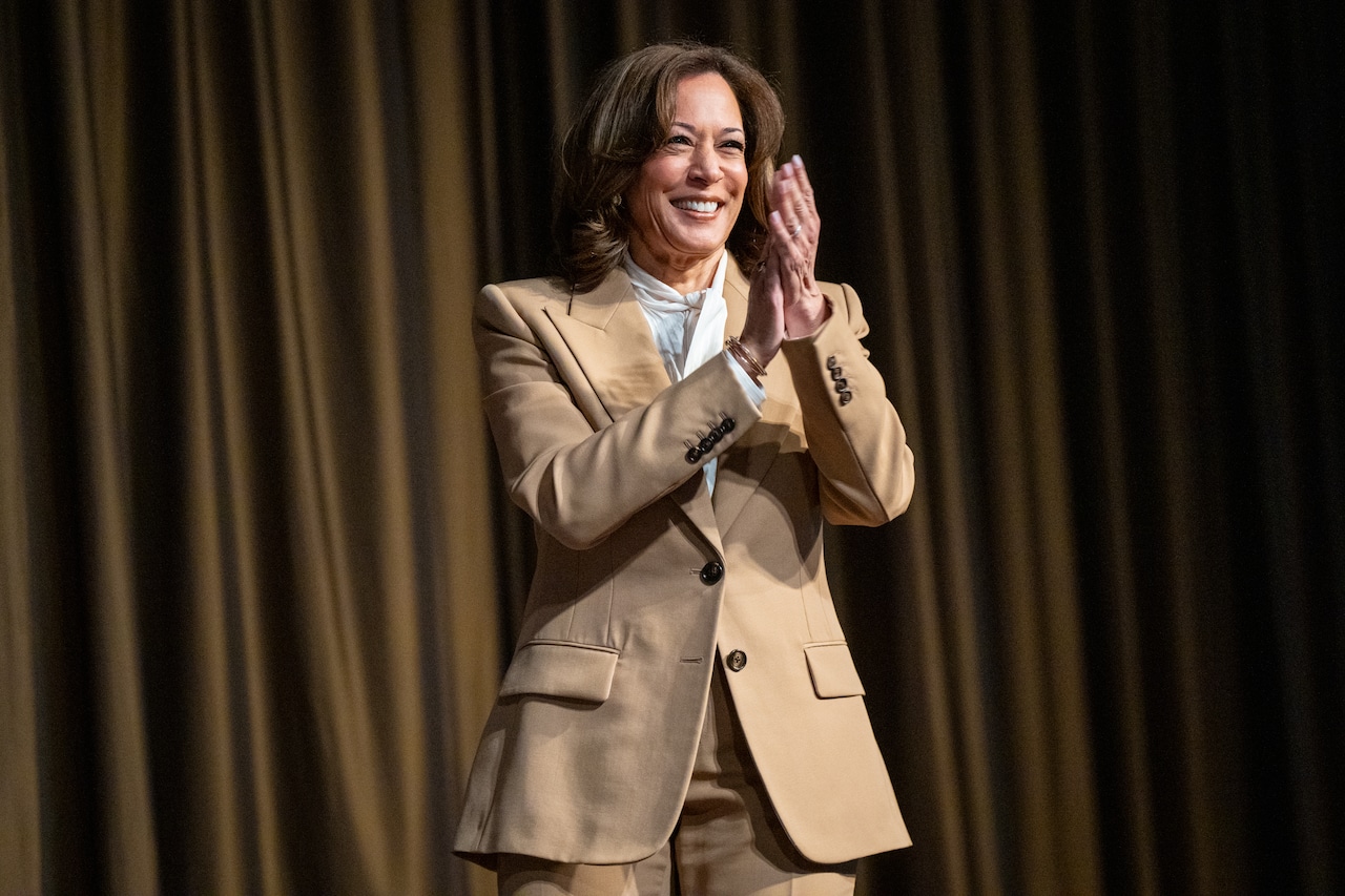 Red-State Democrats Distance Themselves From Kamala Harris Ahead Of Midterms
