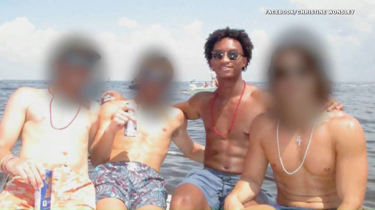 Forensic Examination Reveals Deleted Data on Nolan Wells' Phone Amid Disputed Claims