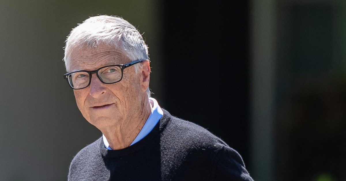 Bill Gates Warns Artificial Intelligence Could Contribute to Billion Deaths