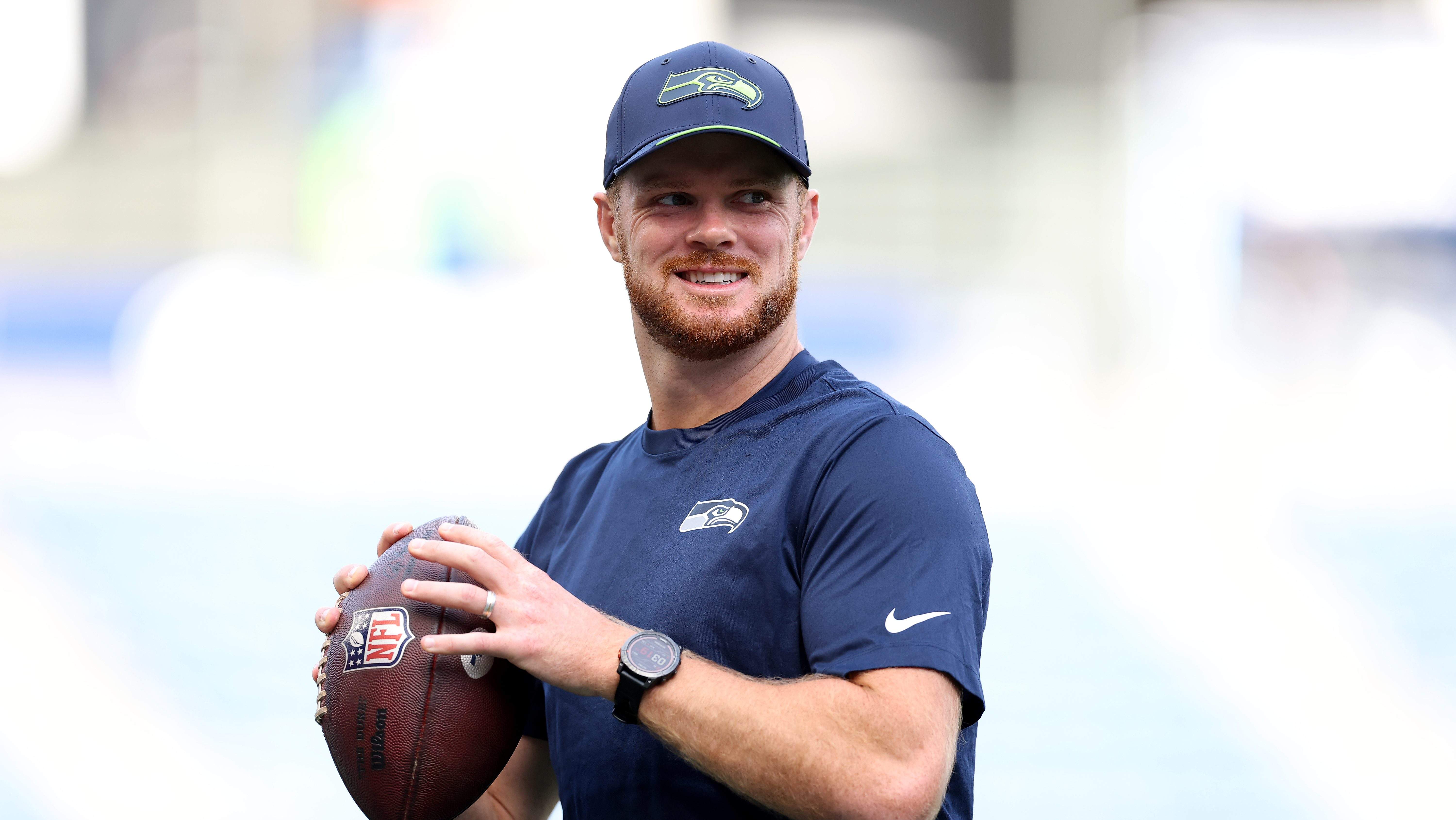Seahawks Rule Sam Darnold Out With Glute Injury, Drew Lock to Start Against Arizona
