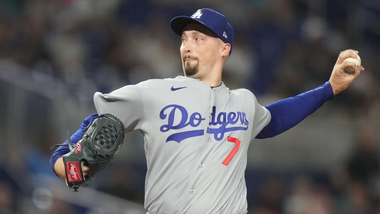 Blake Snell exits Dodgers game against Cincinnati early with left groin tightness.