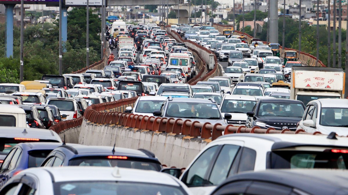 Bengaluru Schoolchildren Stuck for Hours in Varthur-Gunjur Jams