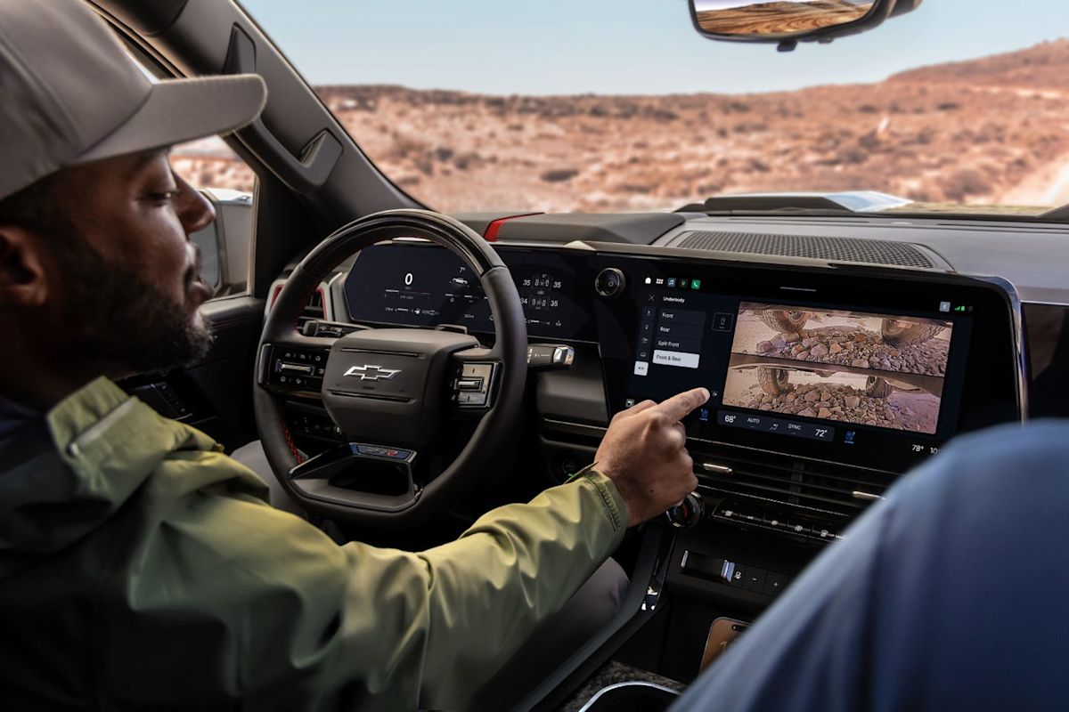 GM Launches New Interface for 2027 Silverado, Sierra