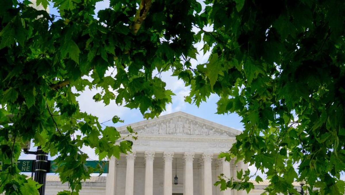 Supreme Court permits Trump administration to use expanded voter database during legal challenges.