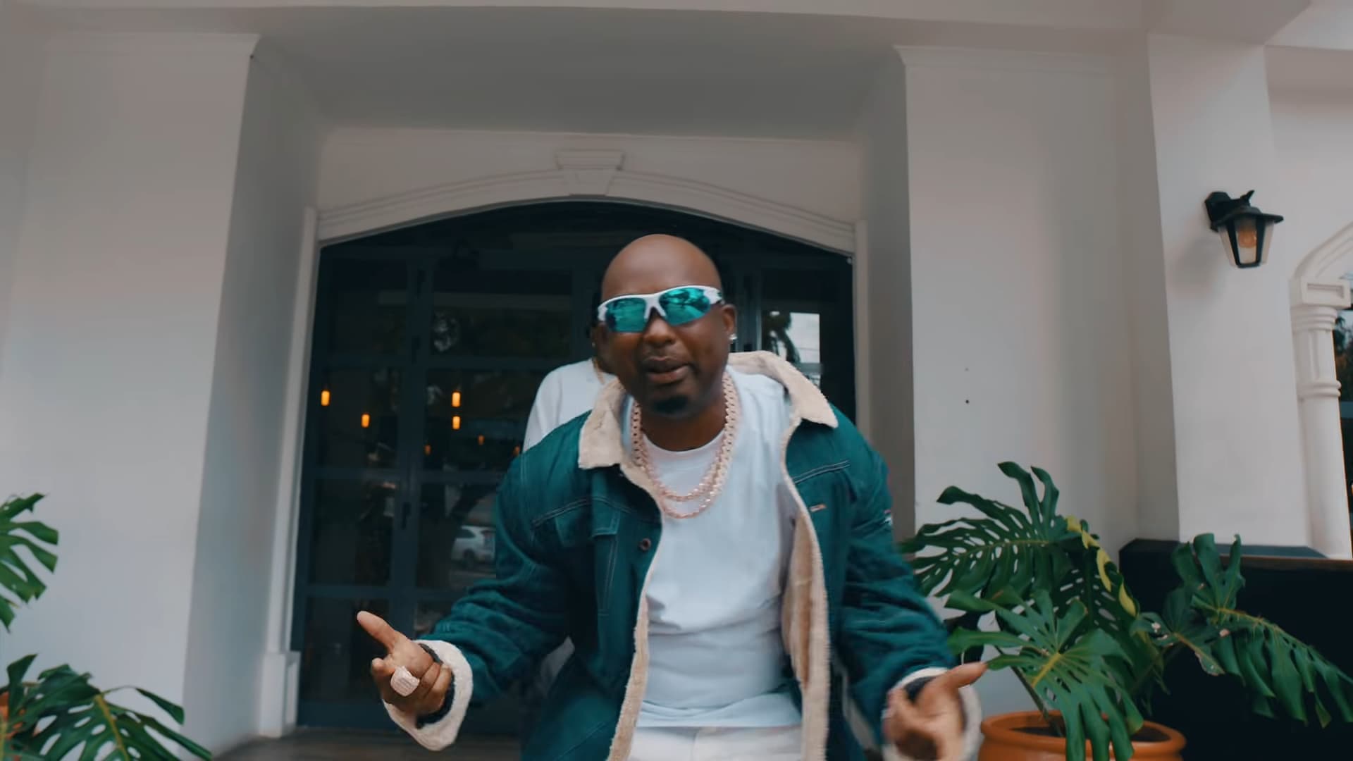 Ghanaian singer Kelvyn Boy releases his sophomore album titled 2nd Step.