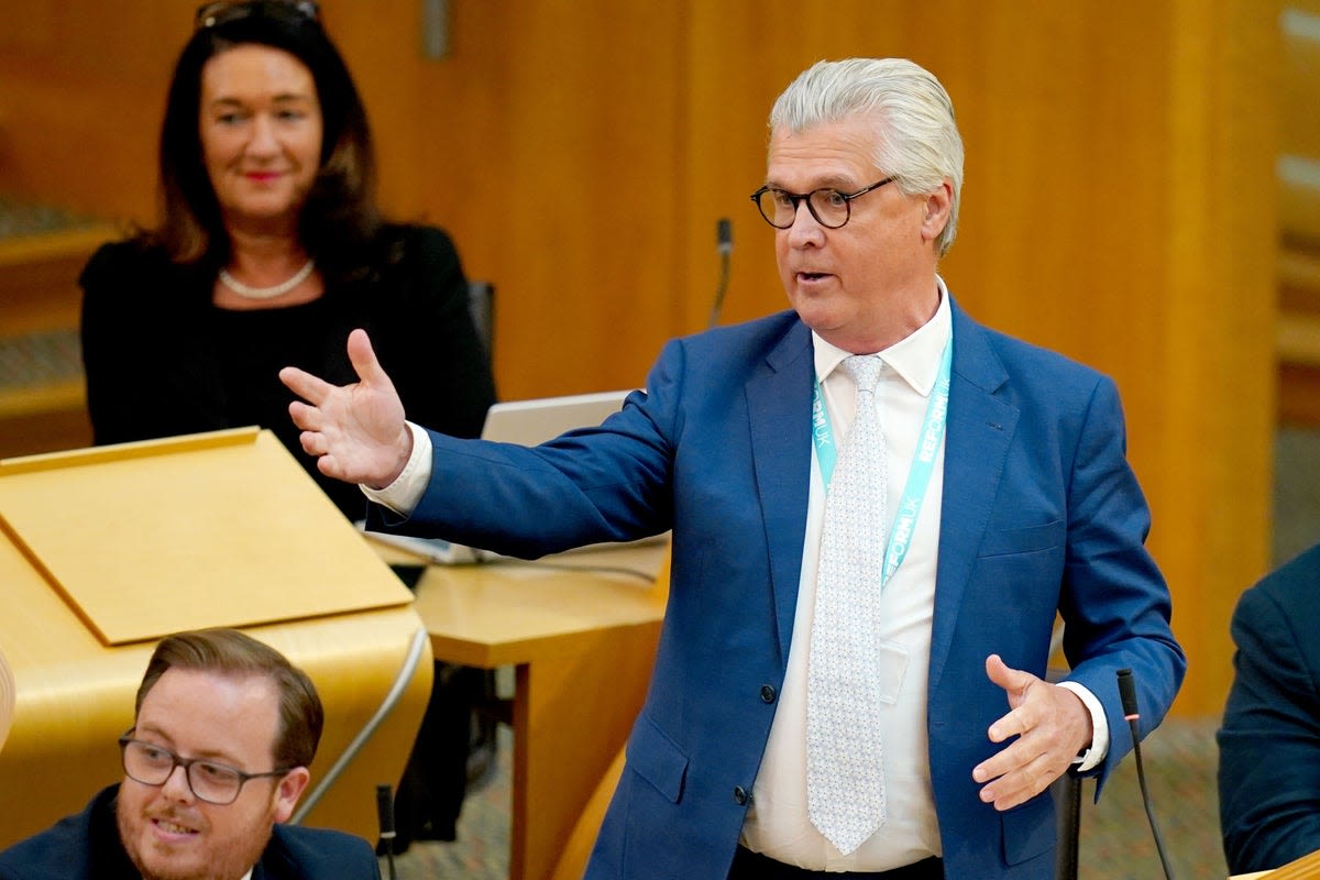 Swinney urges MSPs to back right to decide