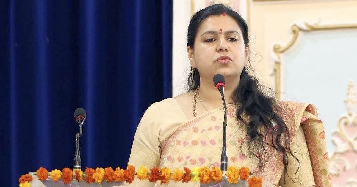 Former IAS officer Divya Mittal announces her independent political entry in Uttar Pradesh.