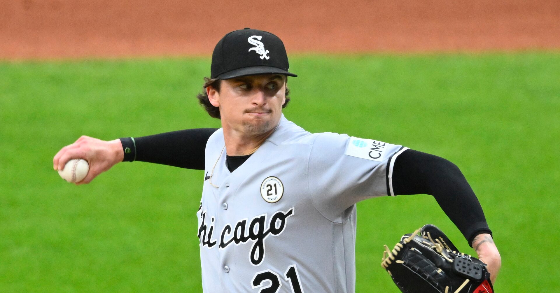Chicago Cubs and White Sox Chase High-Stakes Postseason Berths in Final Weeks