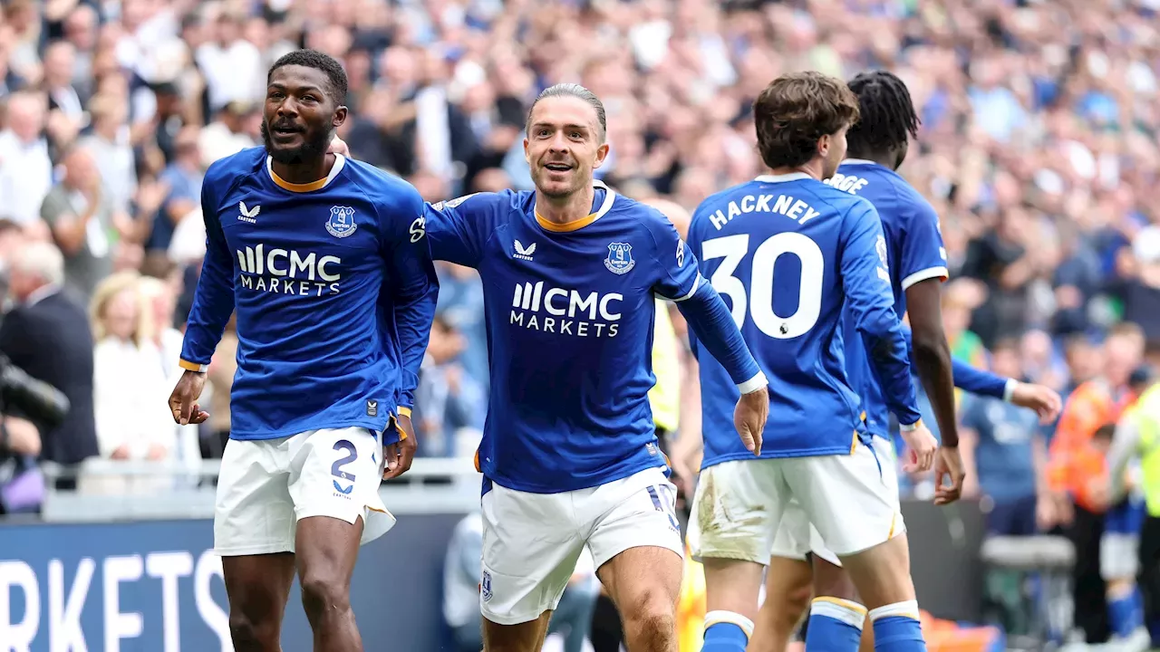 Ainsley Maitland-Niles scores a stunning late equalizer to rescue Everton against Manchester United.