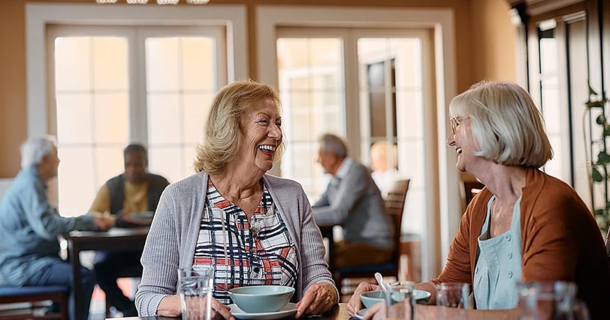 Memory Care Offers Specialized Dementia Support at a Higher Cost Than Assisted Living