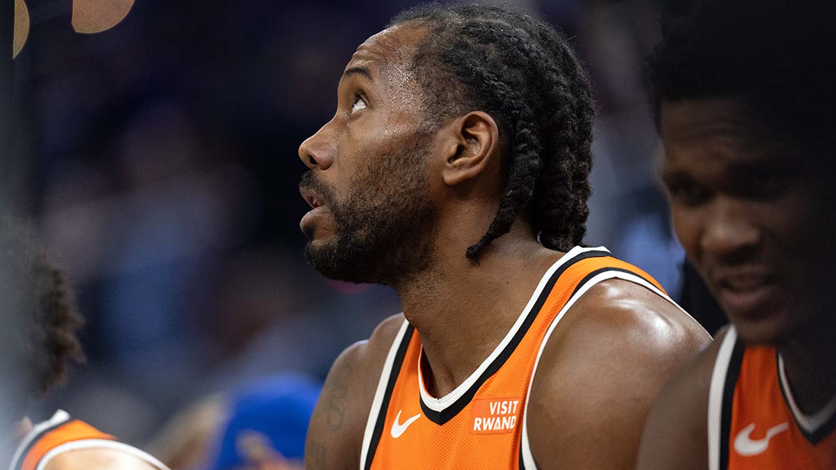 The SEC investigates Daktronics over its business dealings with NBA player Kawhi Leonard.