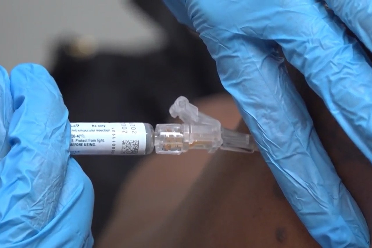 South Korea Begins Flu Vaccinations Amid Early Epidemic