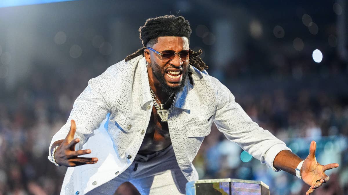 WWE pulls Trick Williams merchandise from its online store following significant fan backlash.