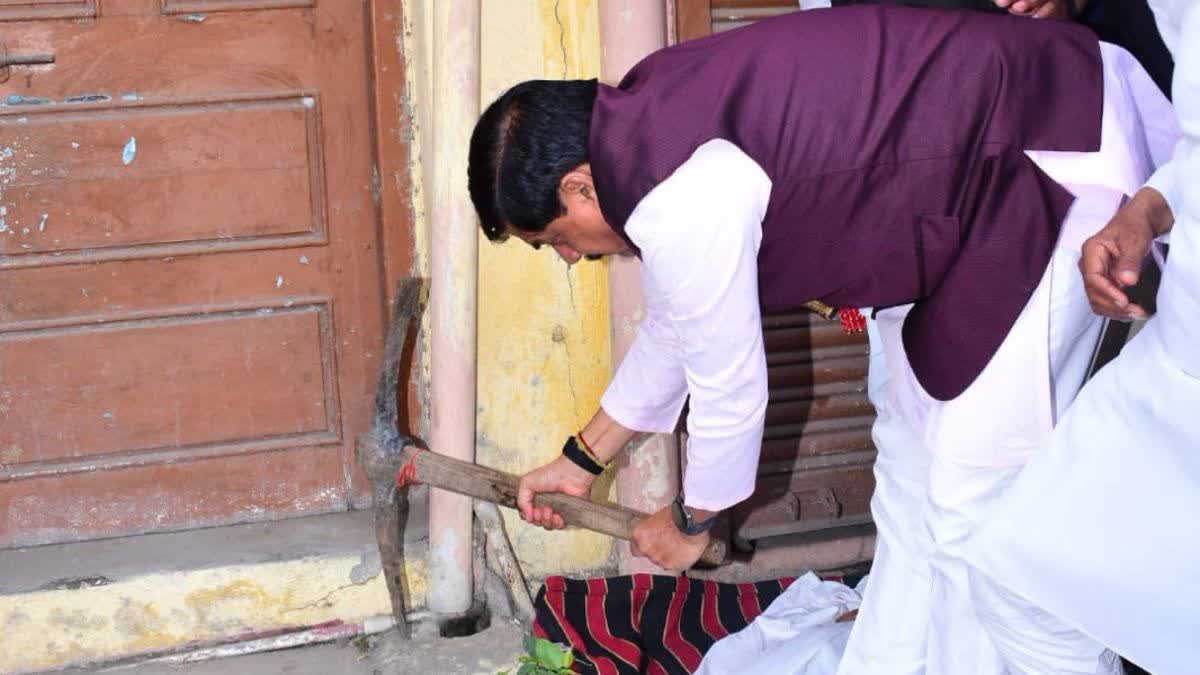 MP Chief Minister Demolishes Part Of Ancestral Home For Ujjain Road Widening