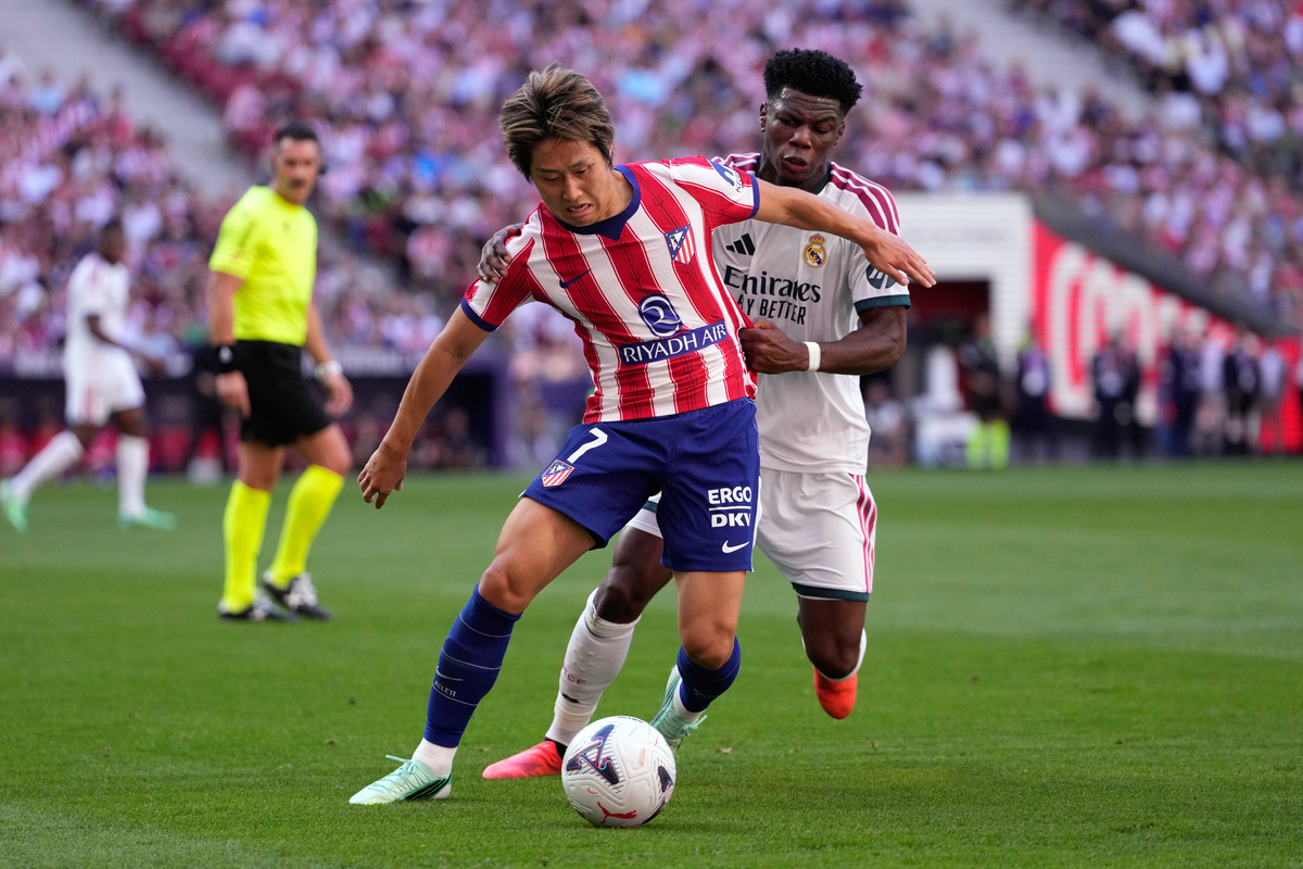 Atlético Defeats Real Madrid 2-1 in Contentious Derby Amid Referee Controversy