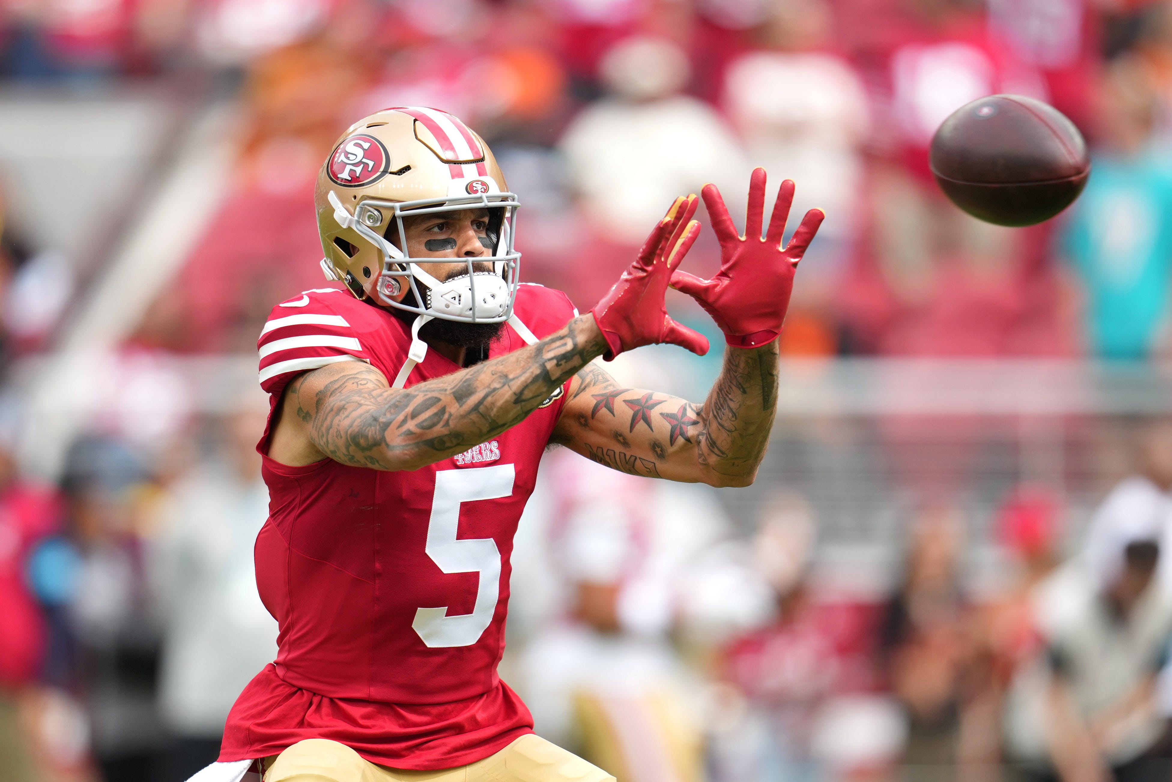 San Francisco 49ers Defeat Miami Dolphins 35-13 While Multiple Receivers Suffer Injuries